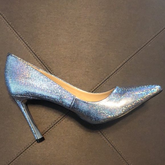 Like new sparkling, dazzling, “Ooooh look at you girl!” Jessica Simpson pumps. - Picture 7 of 8